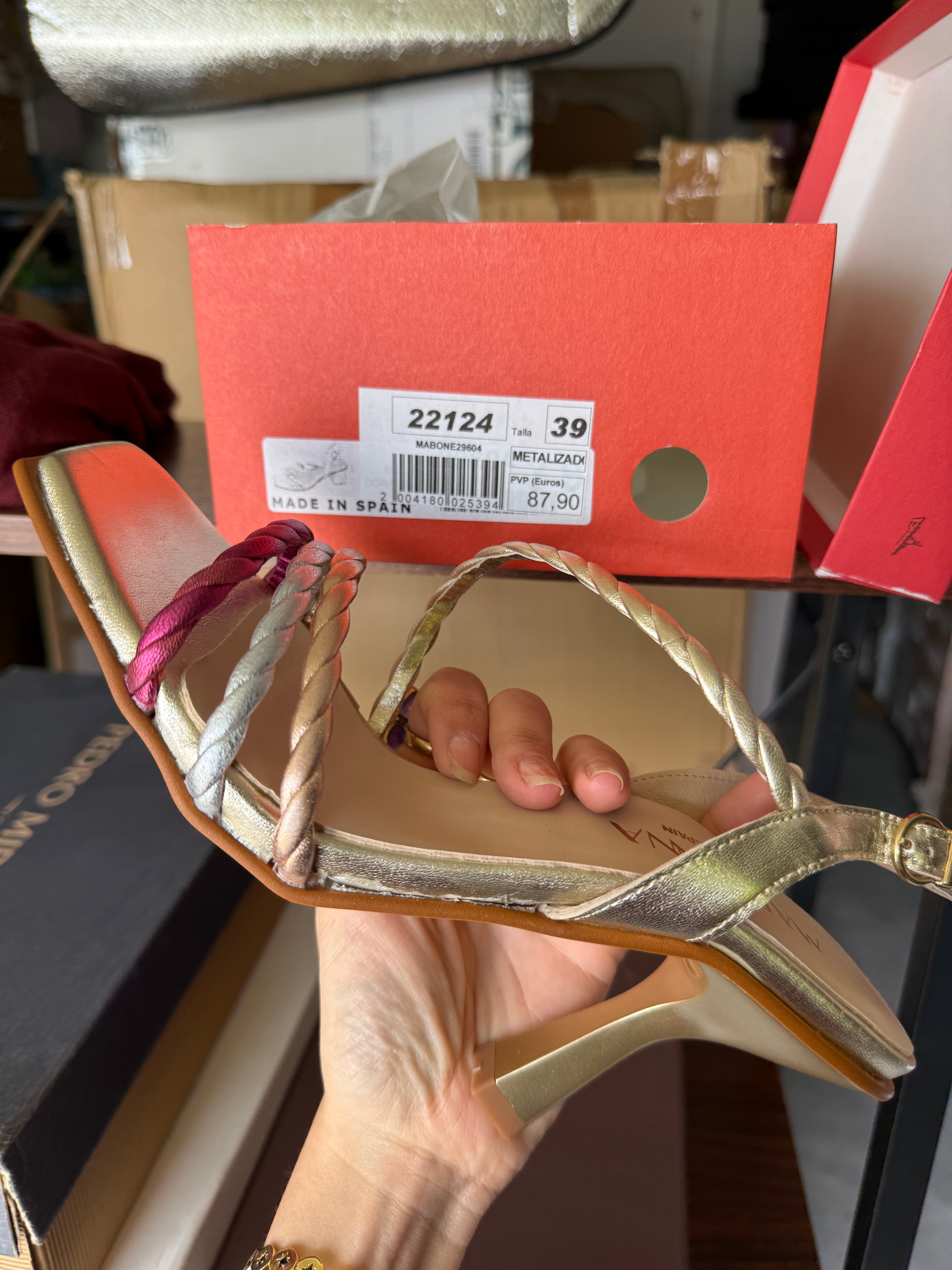 Tacones metalizados colores