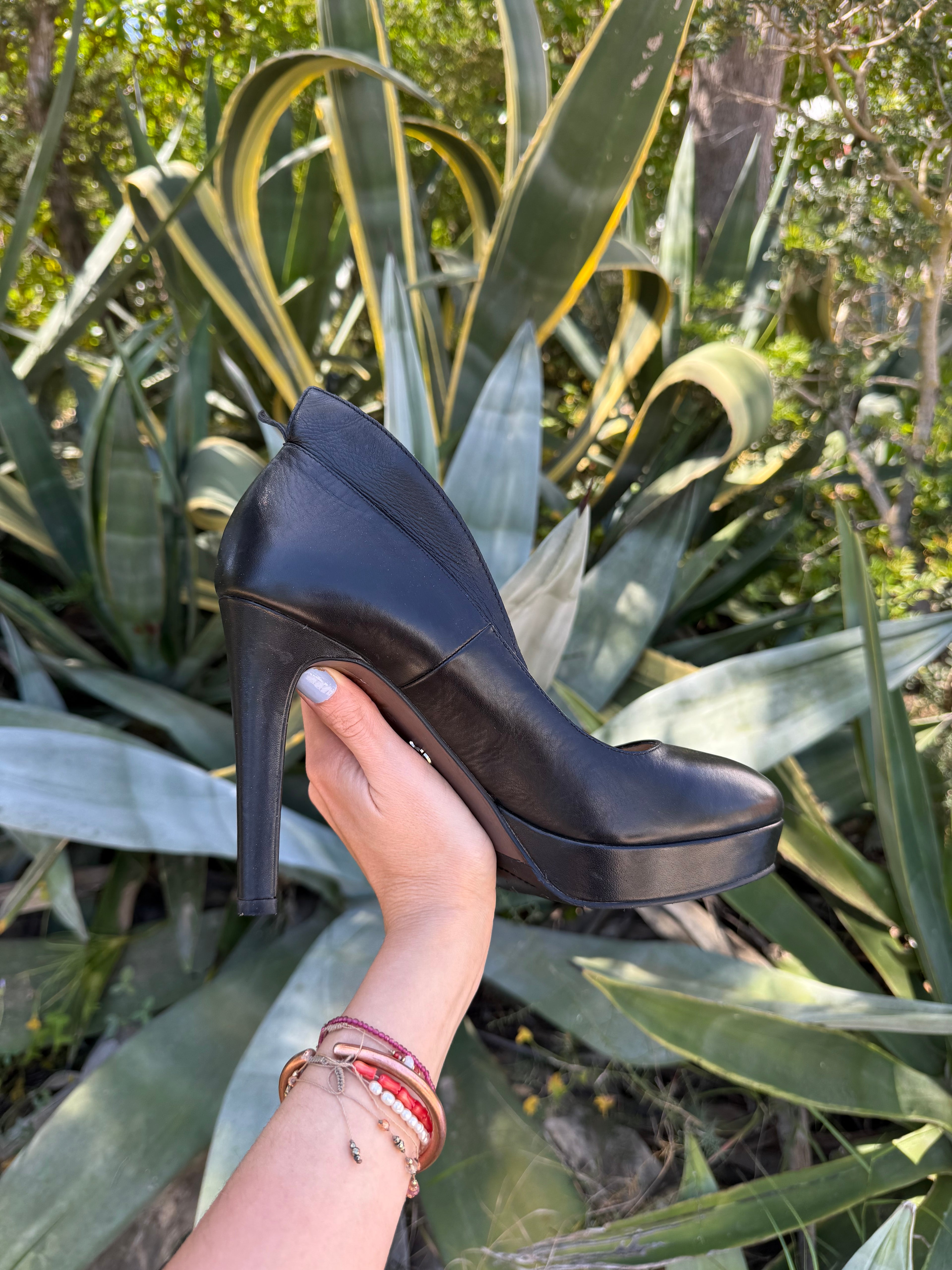 Tacones básicos negros