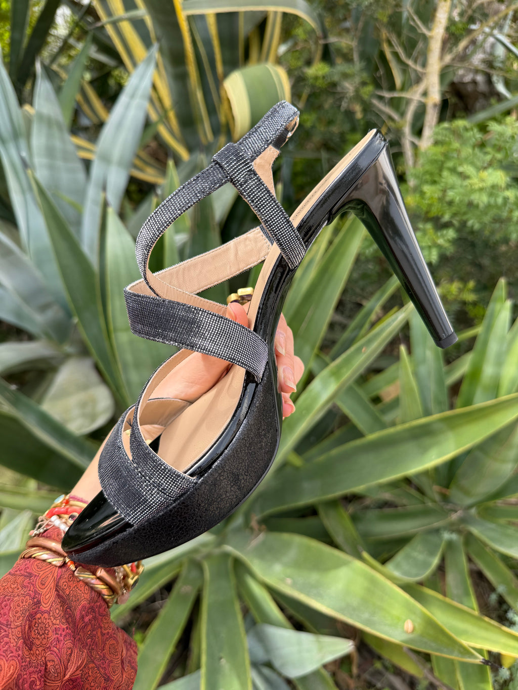Tacones negros brillo