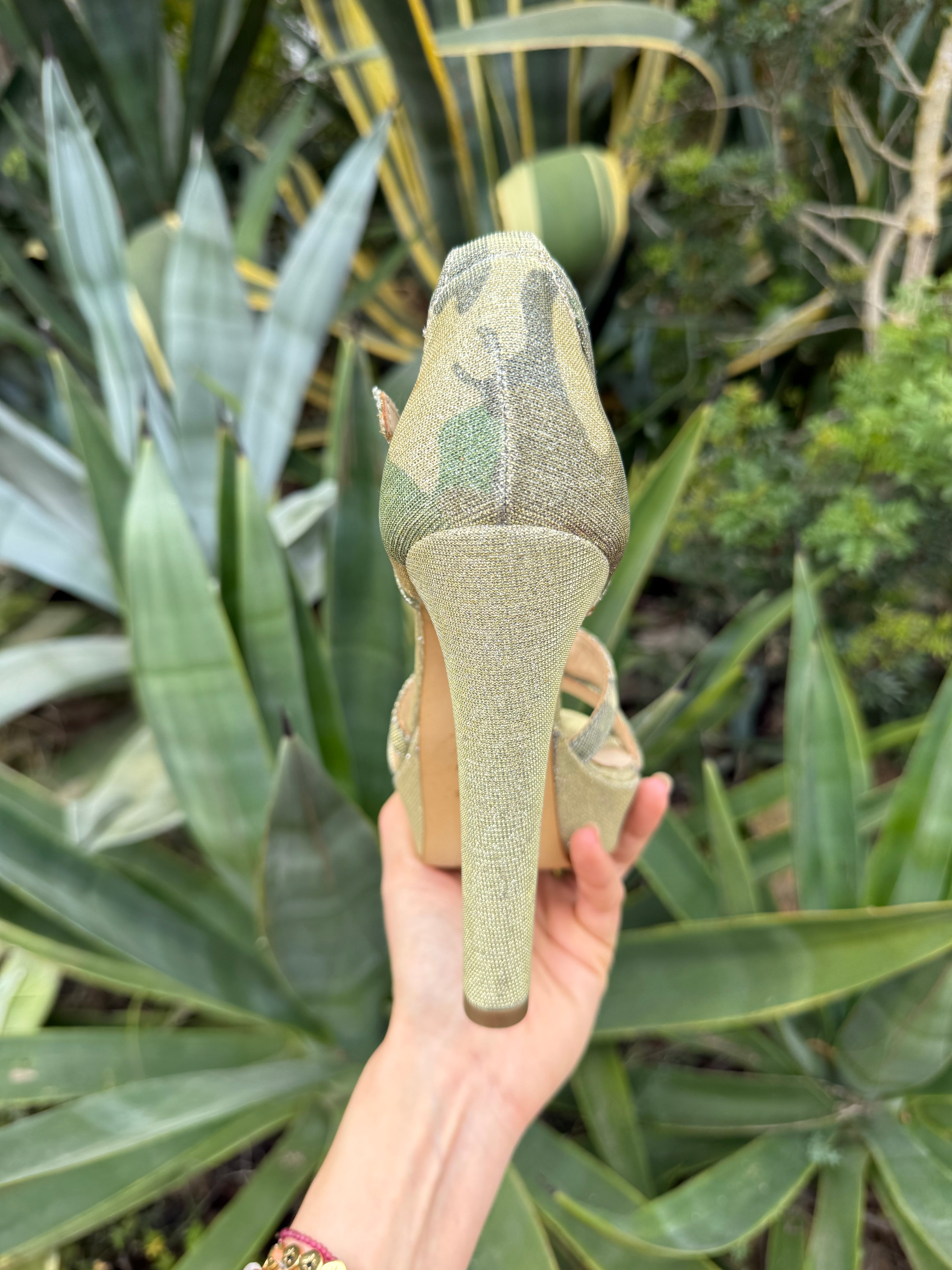 Tacones militar