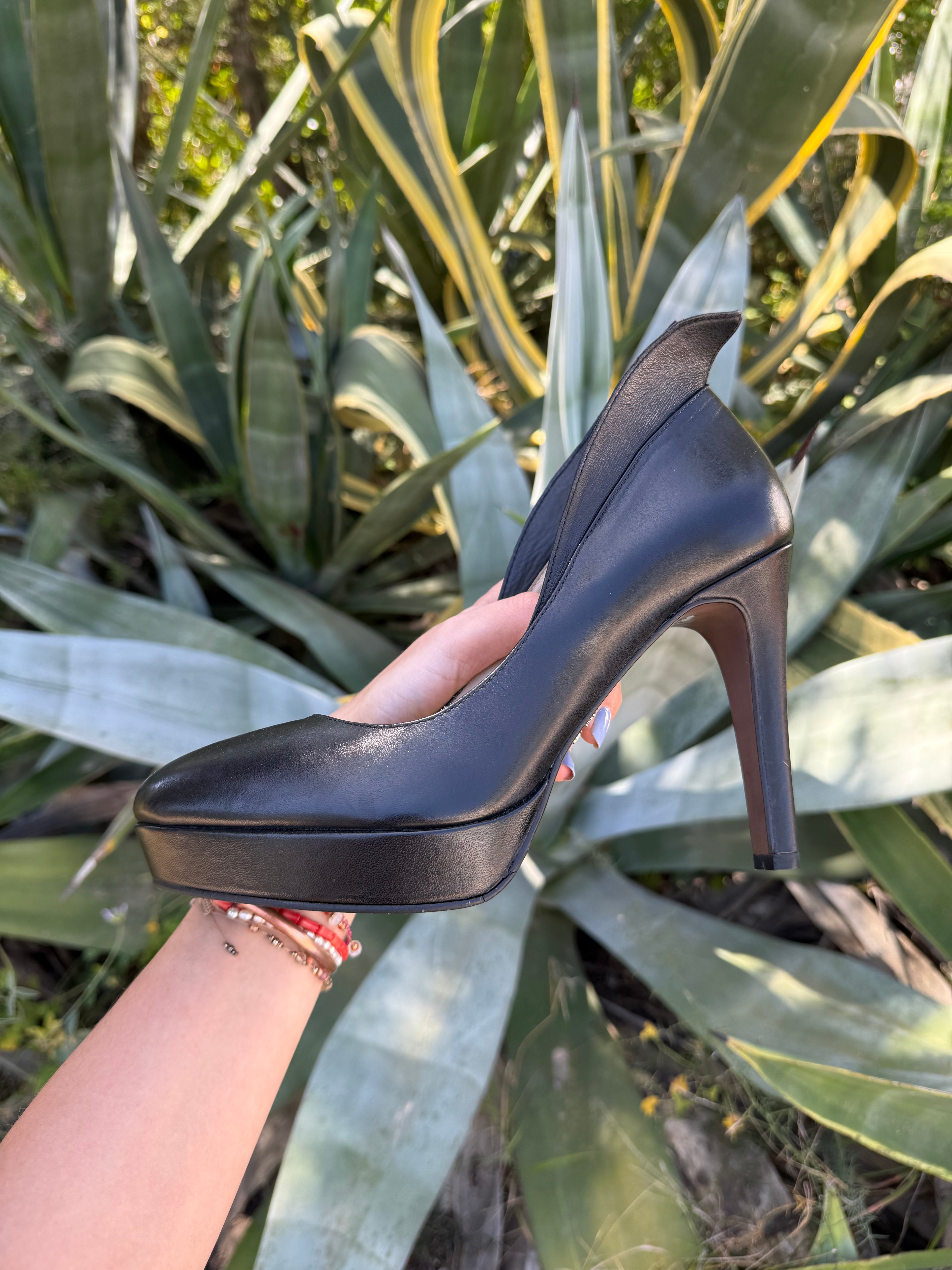 Tacones básicos negros