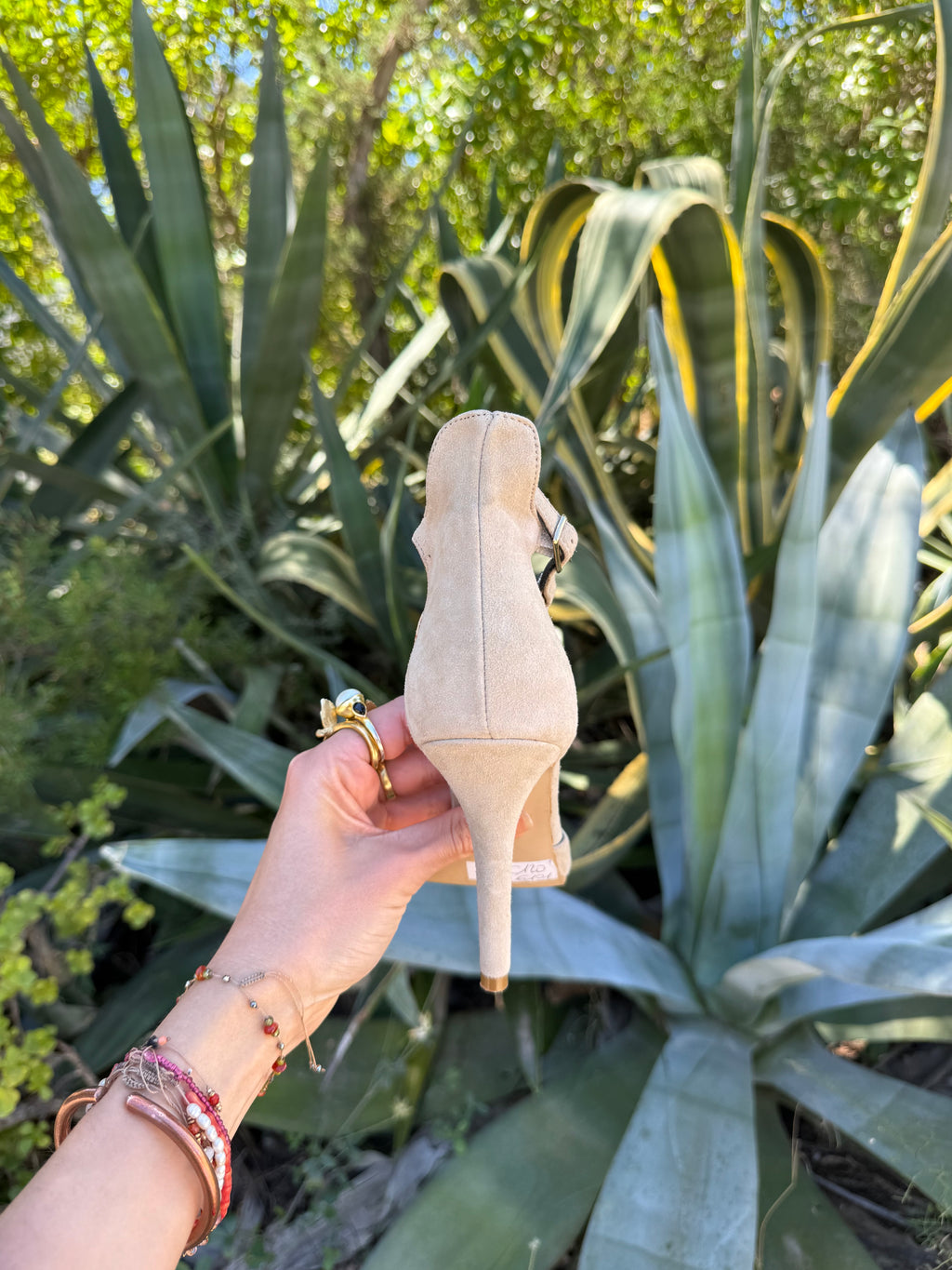 Tacón beige