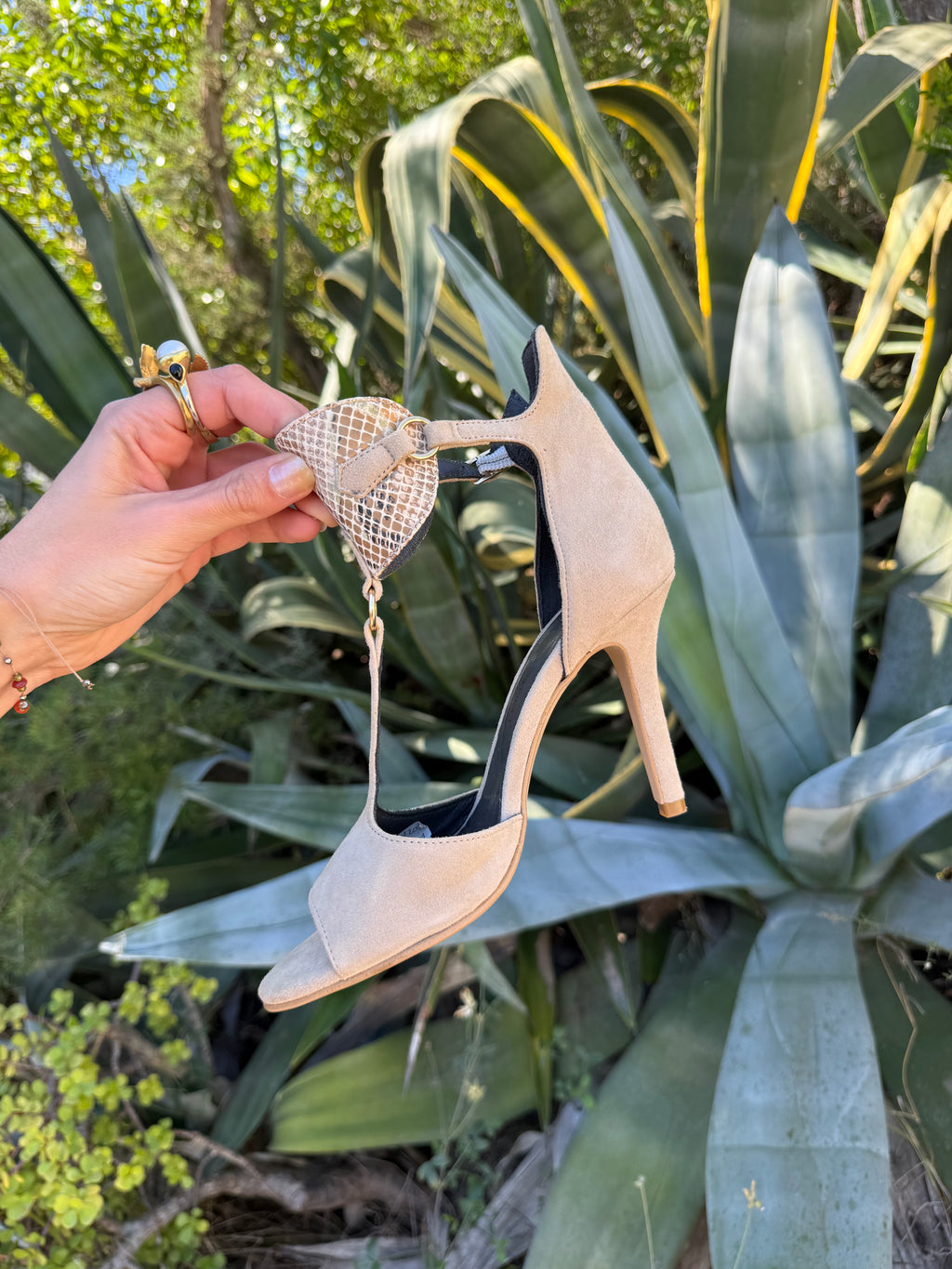 Tacón beige
