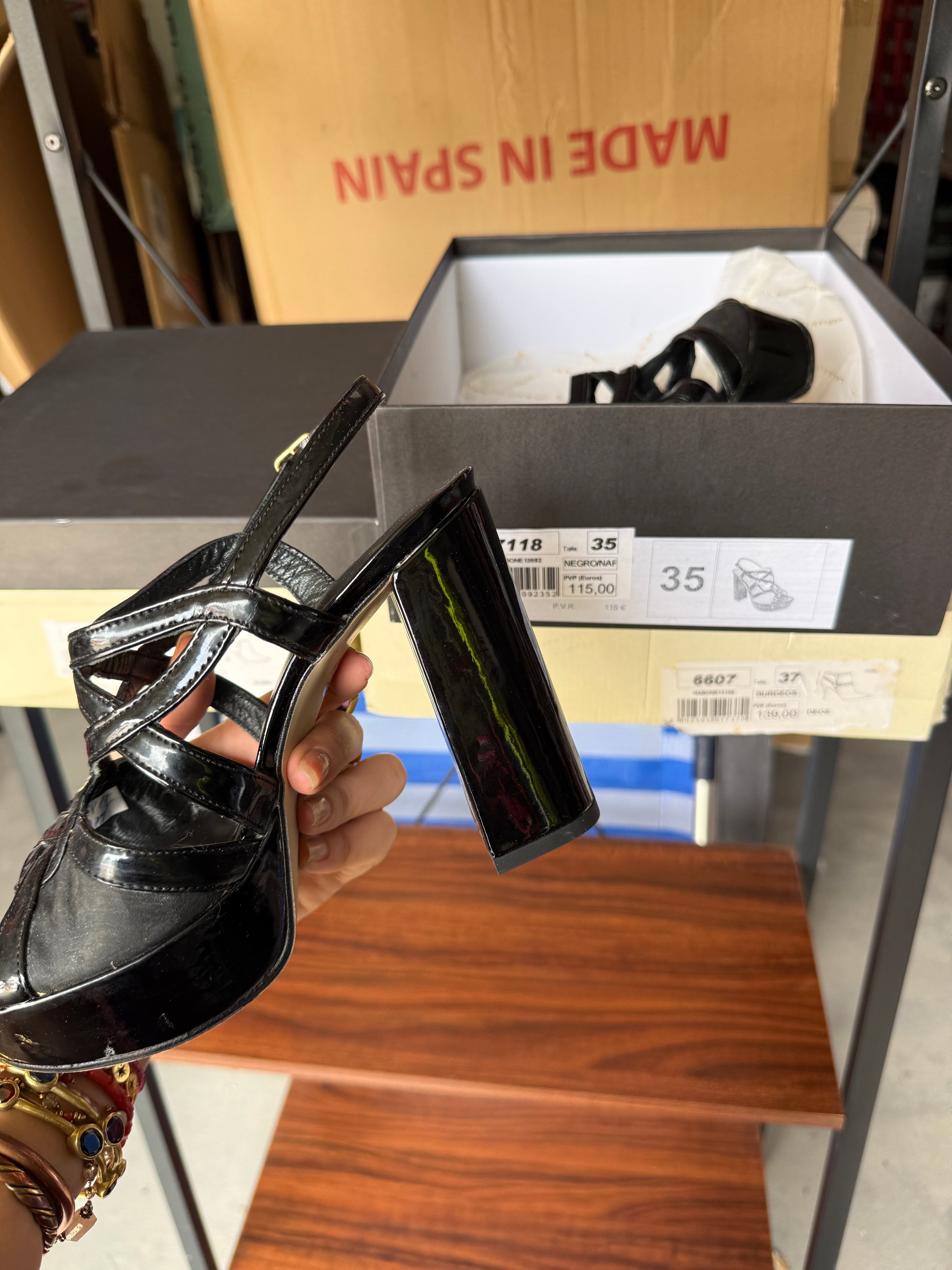 Tacones negros plataforma