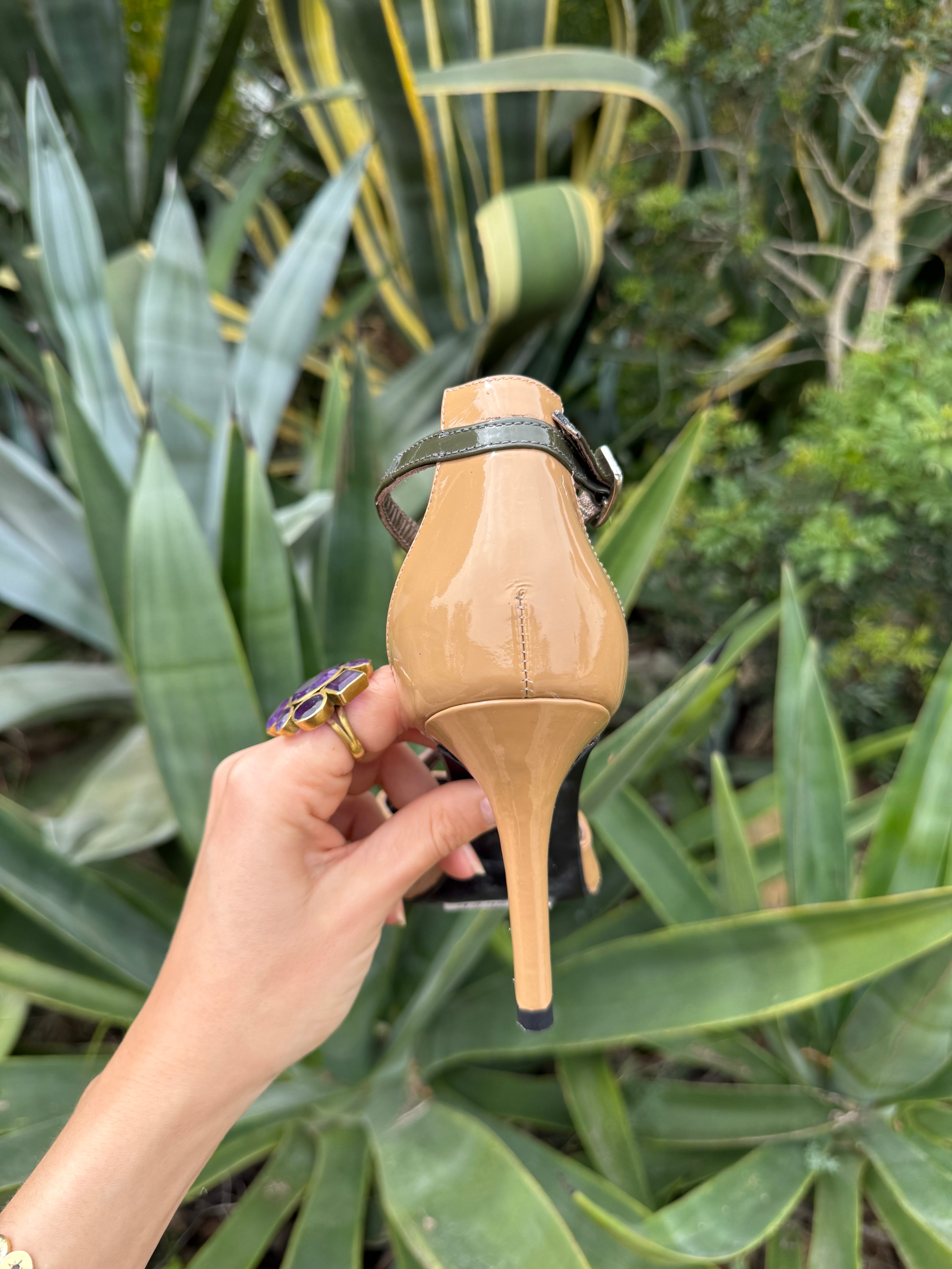 Tacones beige
