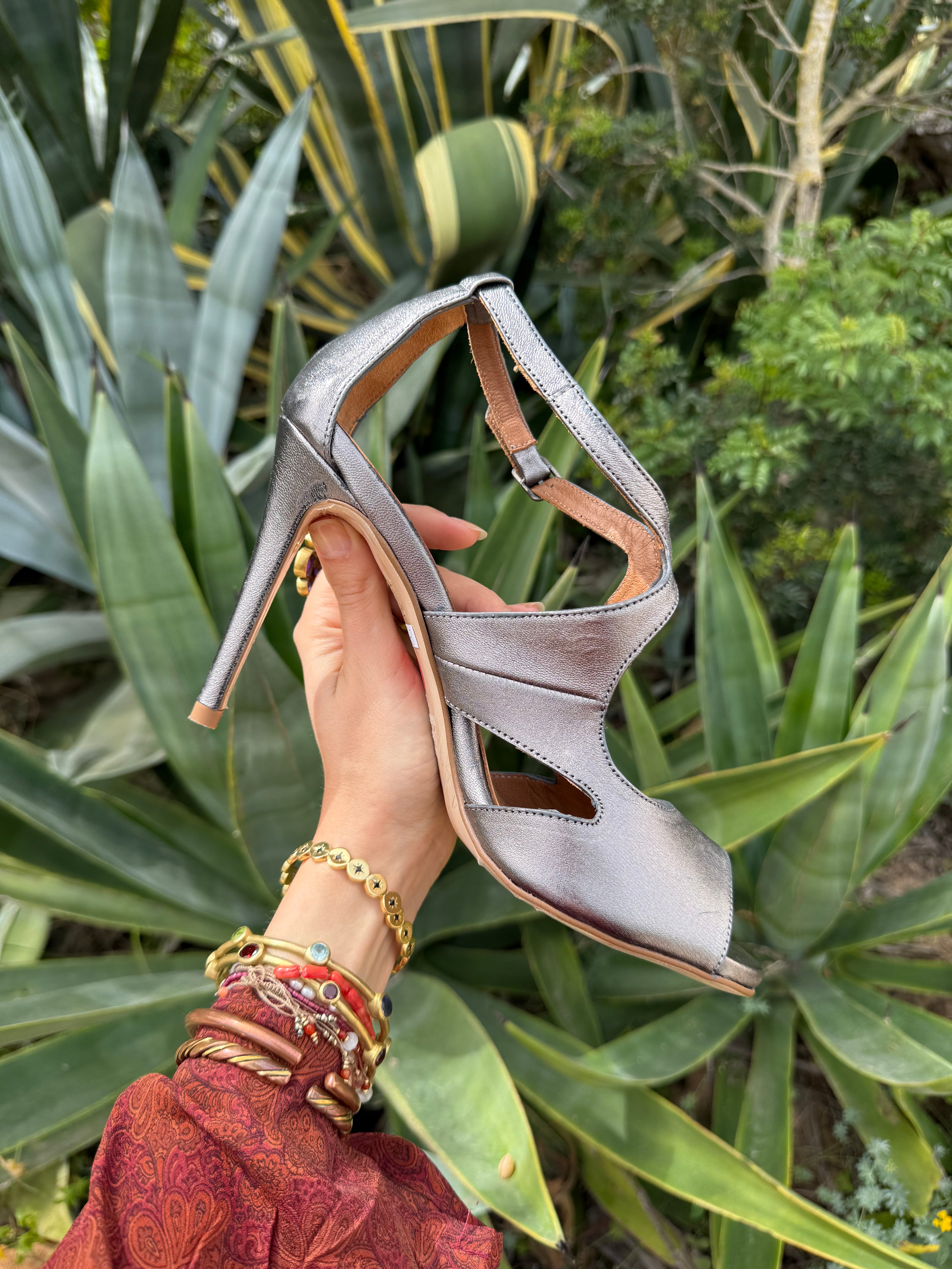 Tacones metalizados