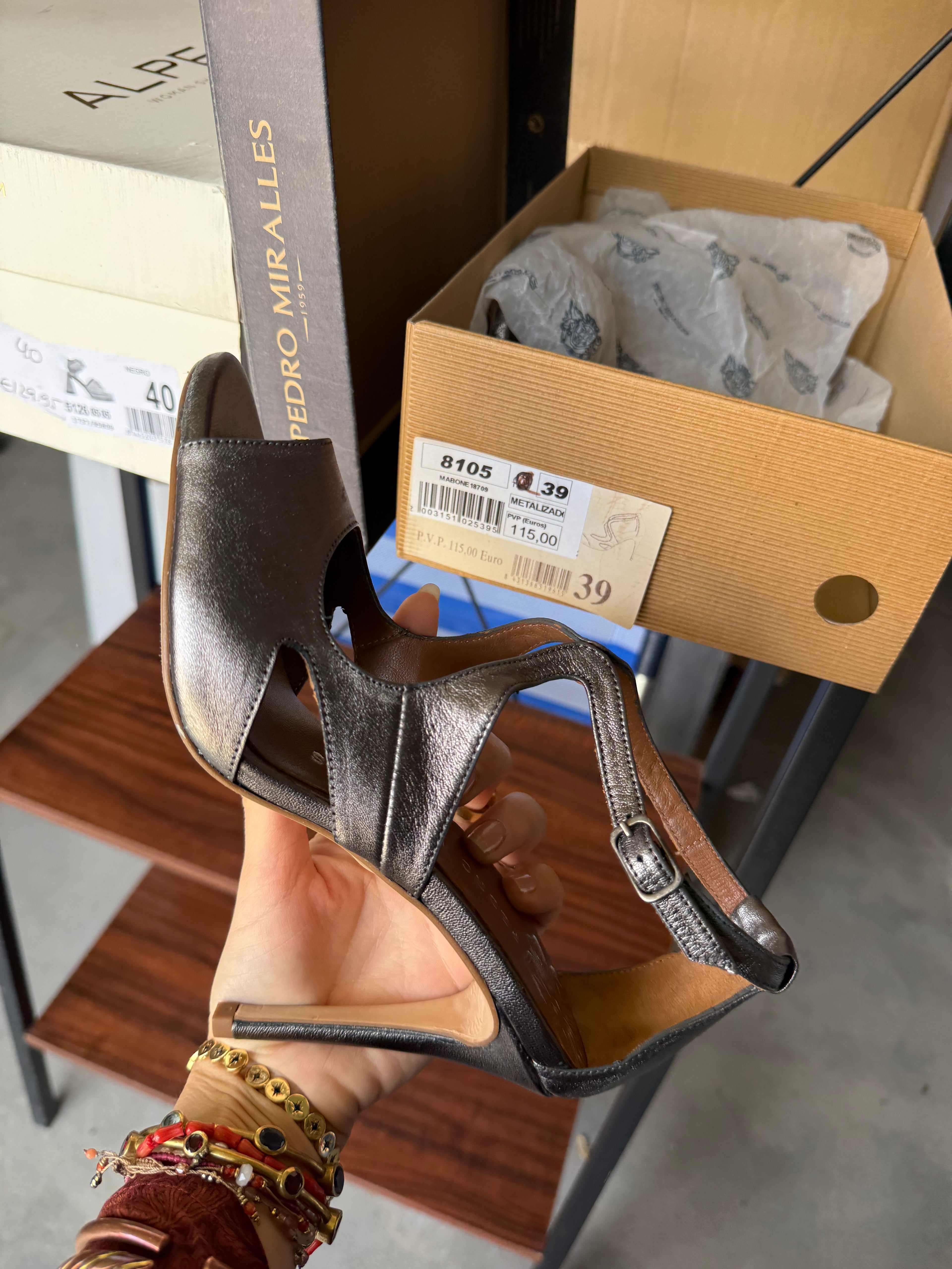 Tacones metalizados