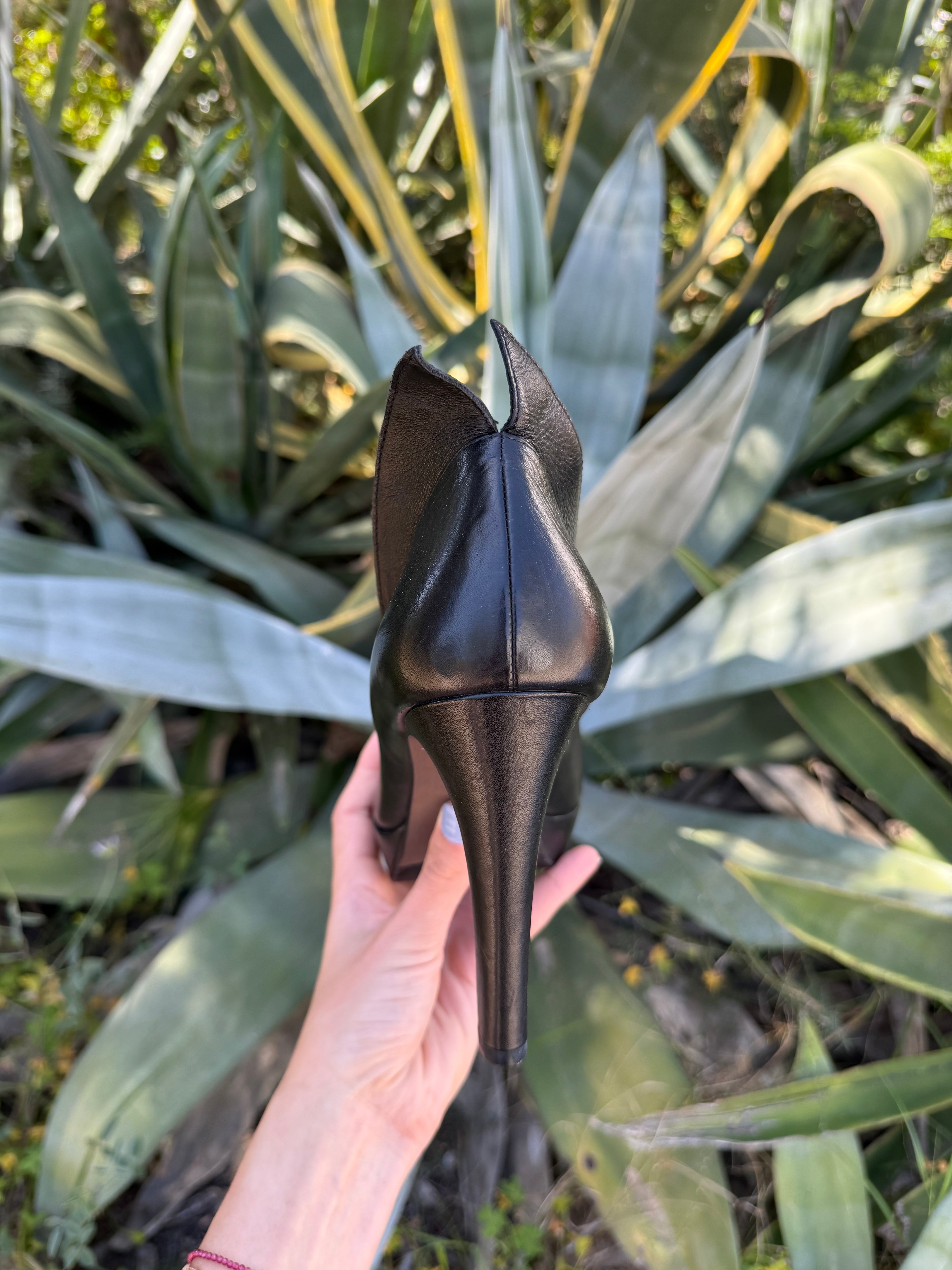 Tacones básicos negros