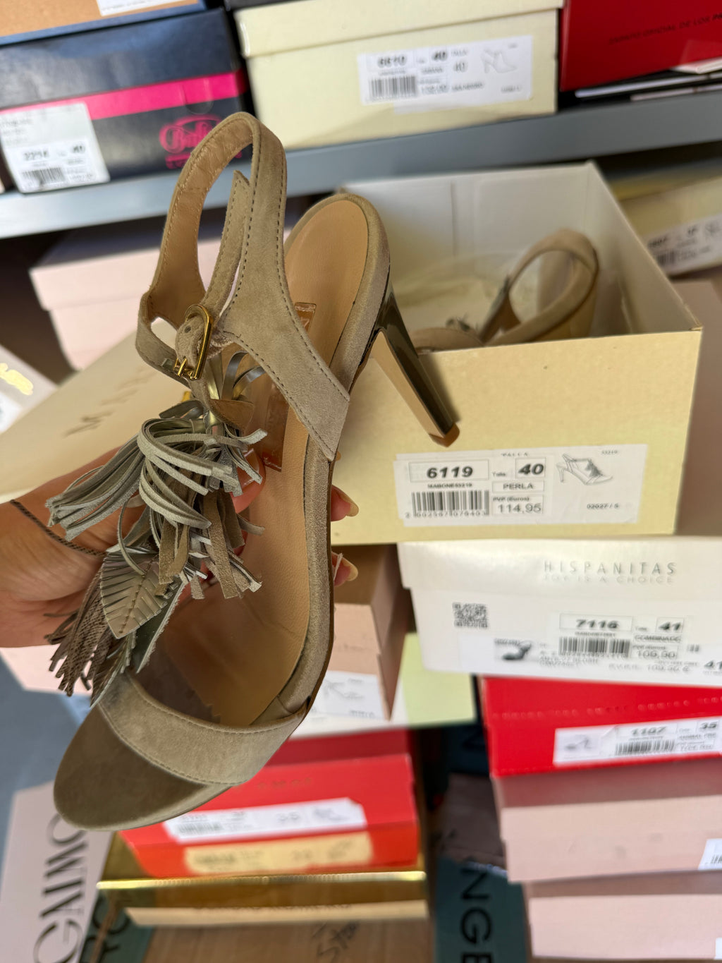 Tacones flecos